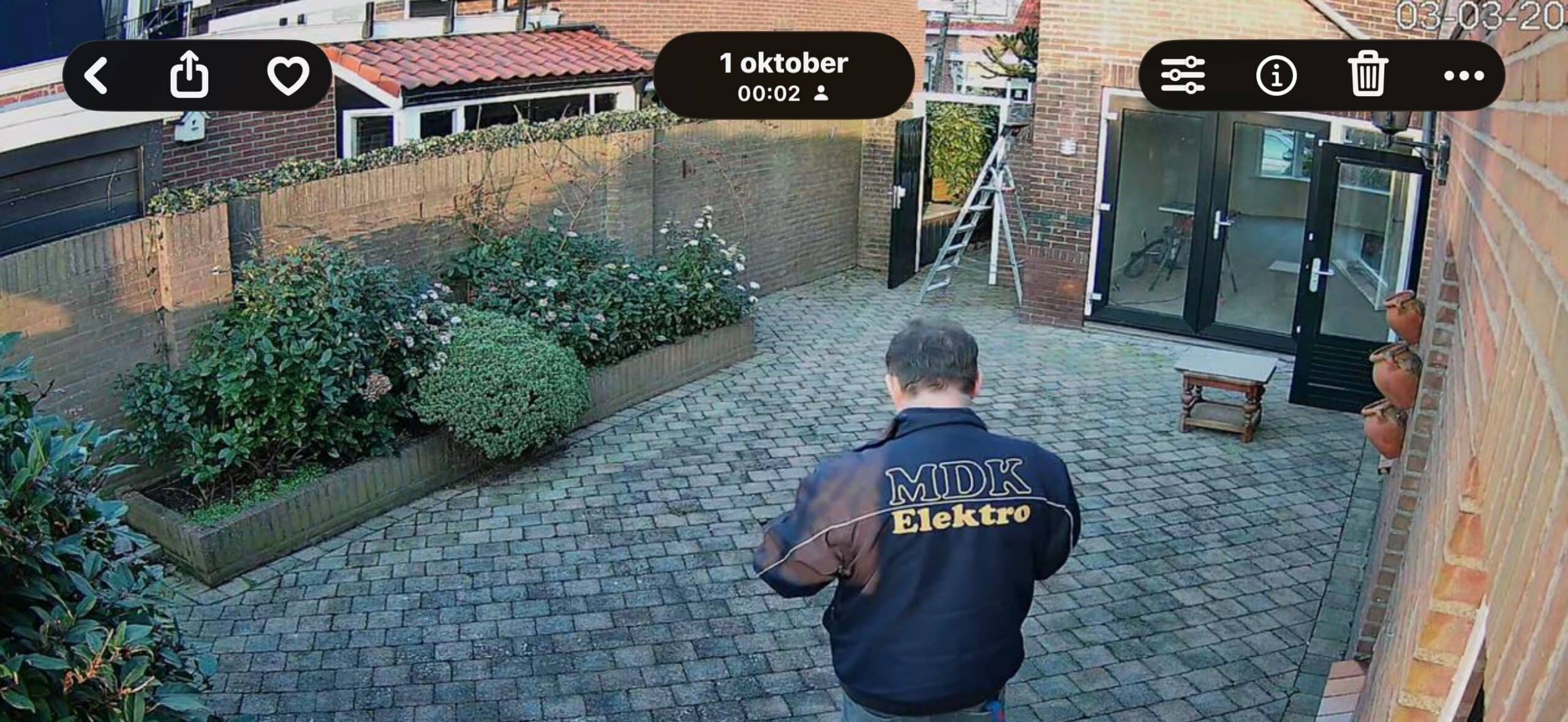 Mdk medewerker aan het werk